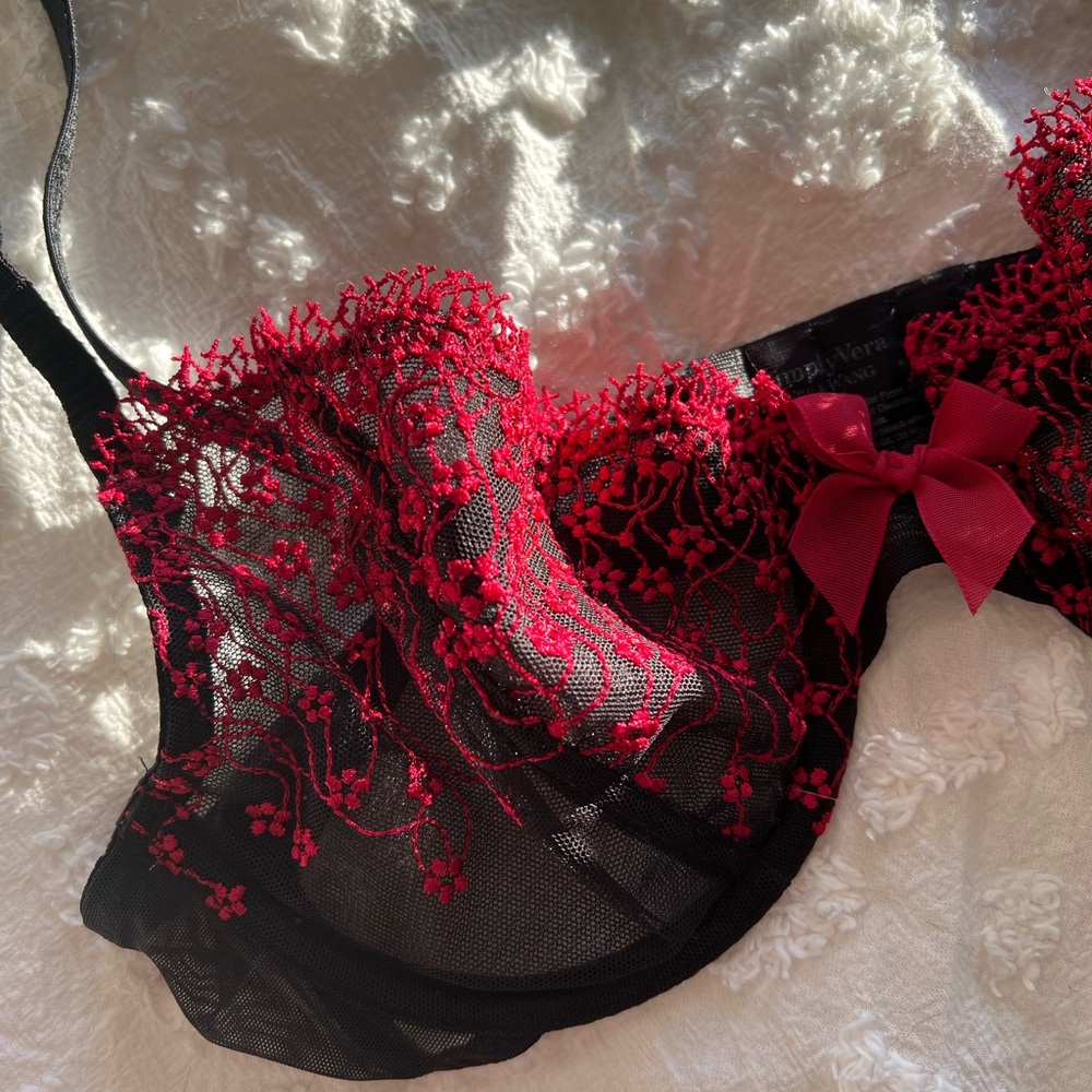 Simply Vera Wang bra